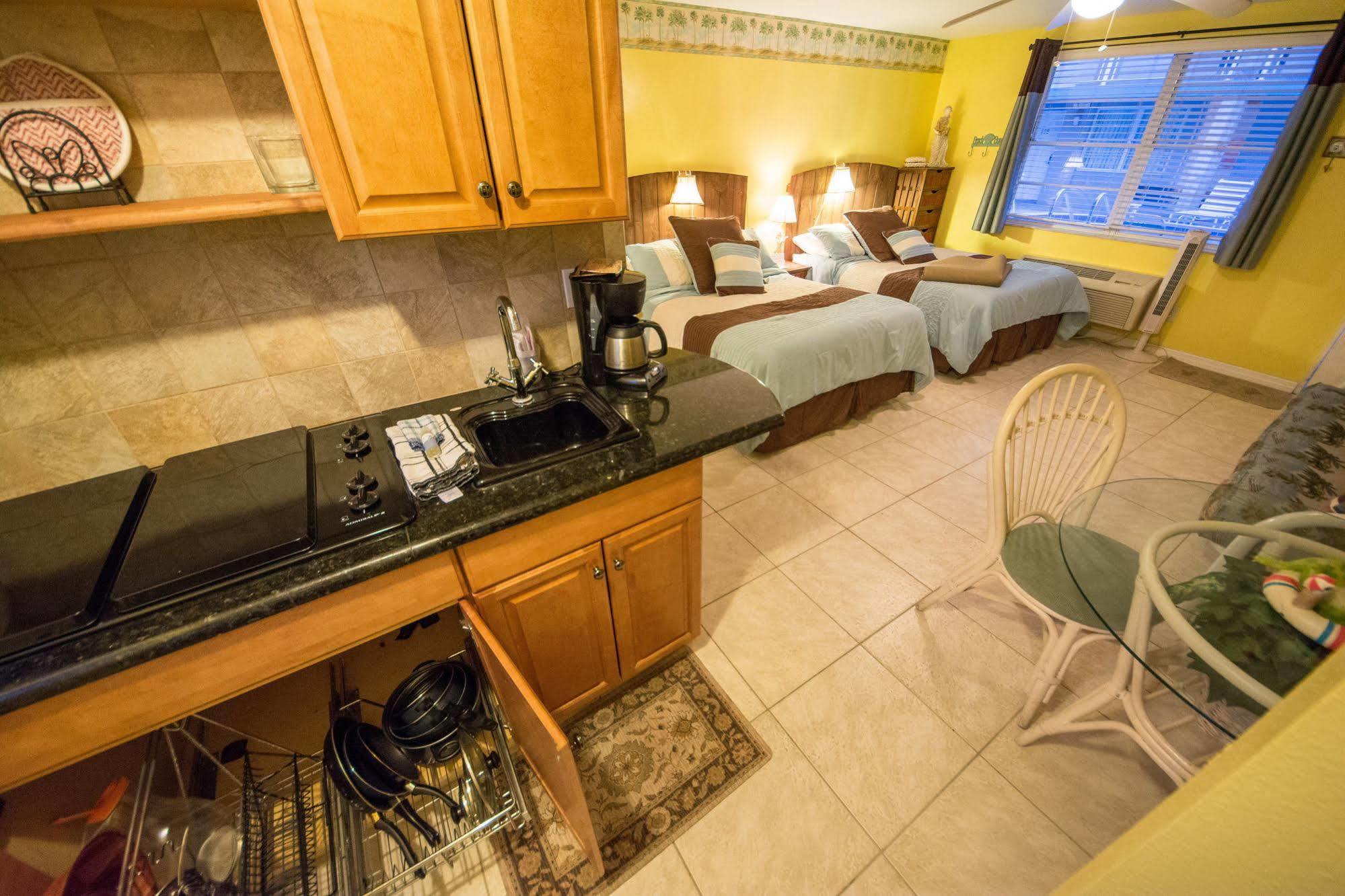 Camelot Beach Suites Clearwater Beach Dış mekan fotoğraf