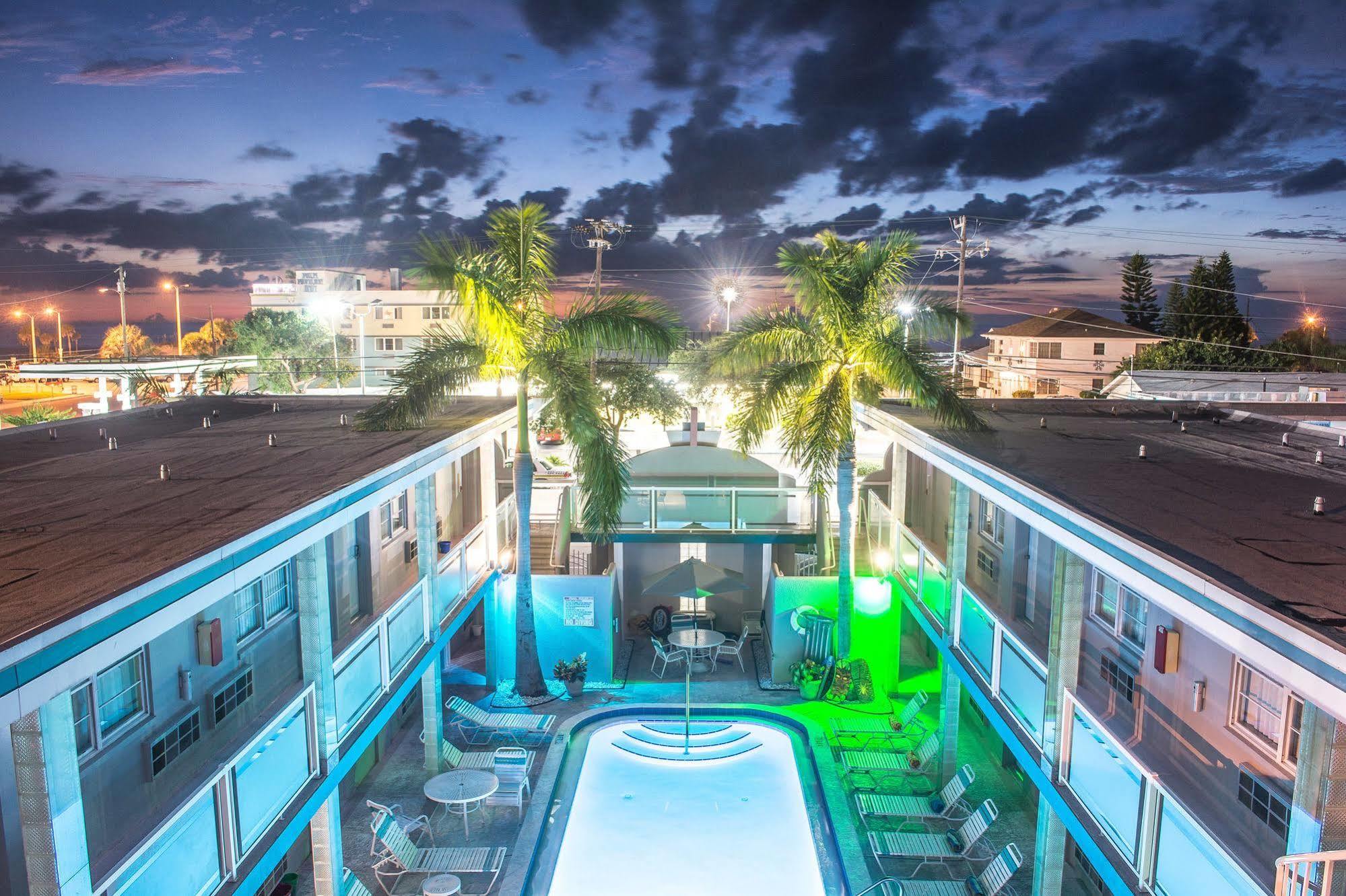 Camelot Beach Suites Clearwater Beach Dış mekan fotoğraf