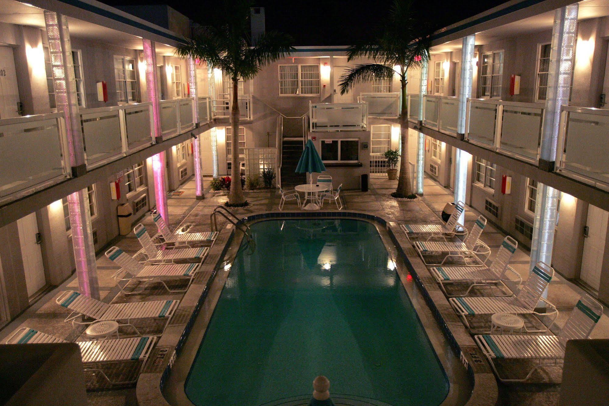 Camelot Beach Suites Clearwater Beach Dış mekan fotoğraf